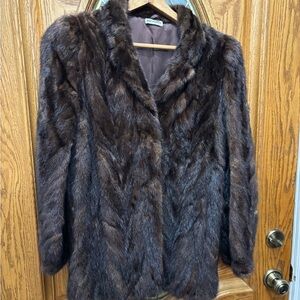 Elegant Brown Fur Coat. PD Furs. Made in Greece.